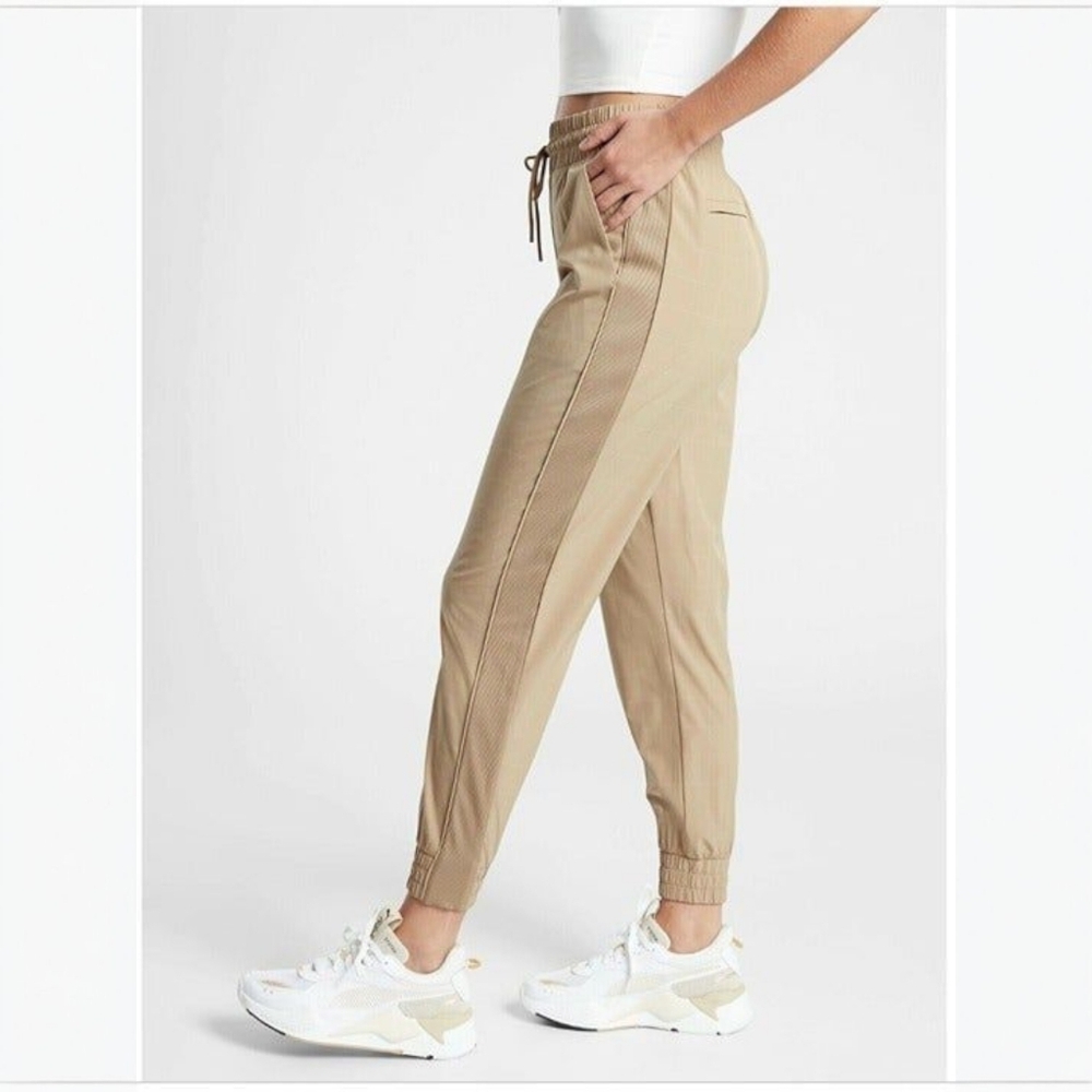 Athleta Brooklyn Textured Jogger Windowpane Silt Taupe Travel 0 #657596